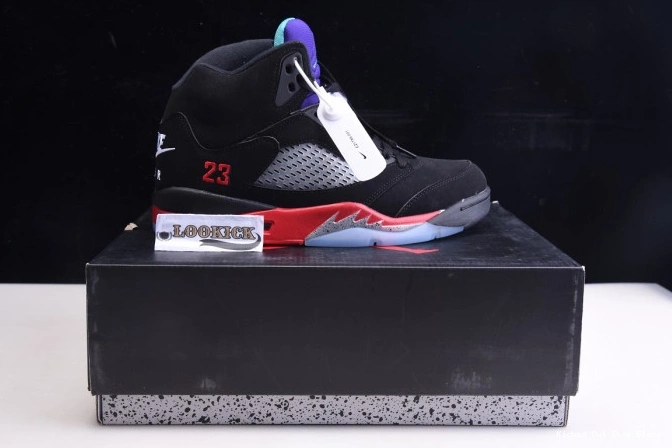 Kick Theory 3 Top Jordan Air CZ1786-001 5 0811